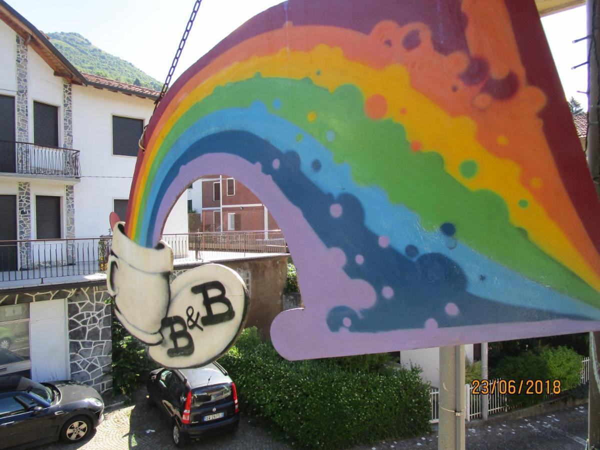 Rainbow House Appartement Esino Lario Buitenkant foto
