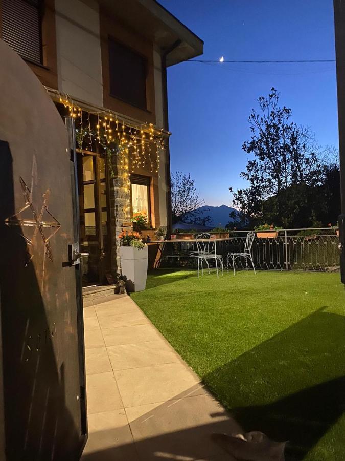 Rainbow House Appartement Esino Lario Buitenkant foto